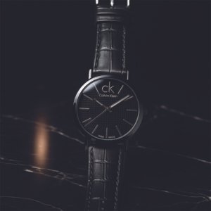 men’s-classic-analog-wristwatch-black-leather-strap-stylish-casual-&-formal-watch